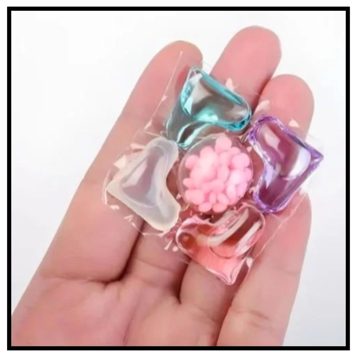 5-in-1 White Musk Laundry Detergent Pods